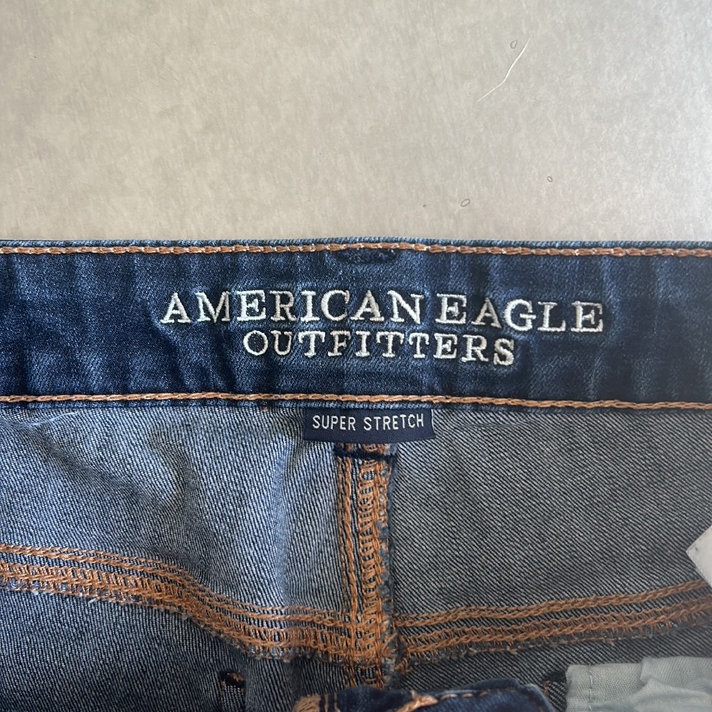 American Eagle Midi Jean Short - Picture 2 of 4